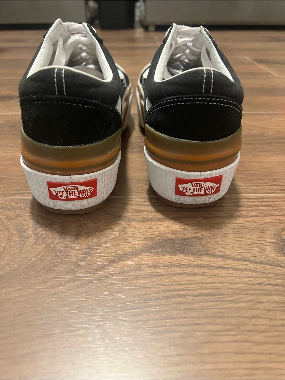 Vans Black and White Low-Top Sneakers with Tan Accent - Picture 3 of 4